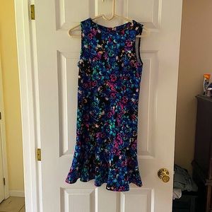 Super Cute, summery floral dress from The Limited size 2 ( fits 4 too)!